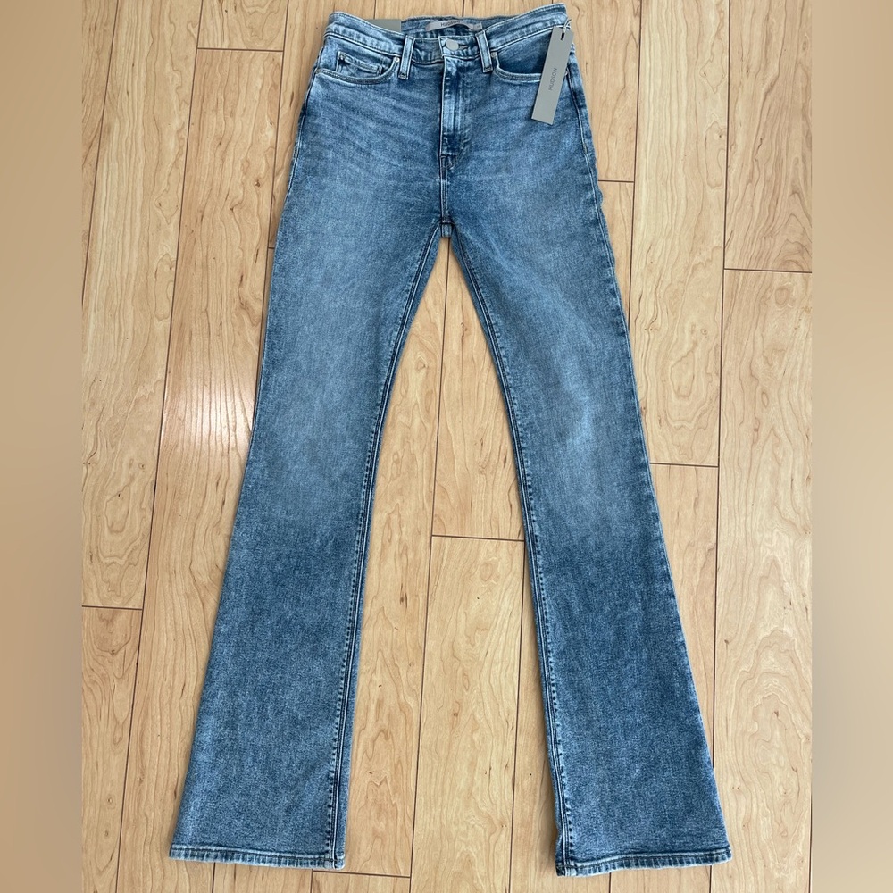 NWT!! HUDSON HIGH RISE BOOTCUT JEANS!! SIZE 27x32